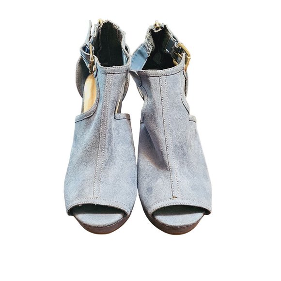 Guess Peep Toe Booties size 8.5 Stacked Heel wood Light Blue Gold Tone buckles - Picture 3 of 14